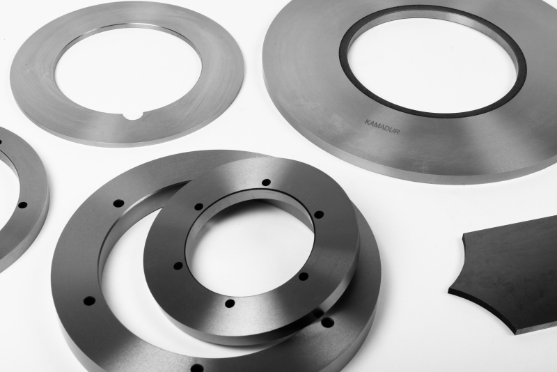 Metal. Cuchillas industriales para líneas de corte y procesamiento de acero - 